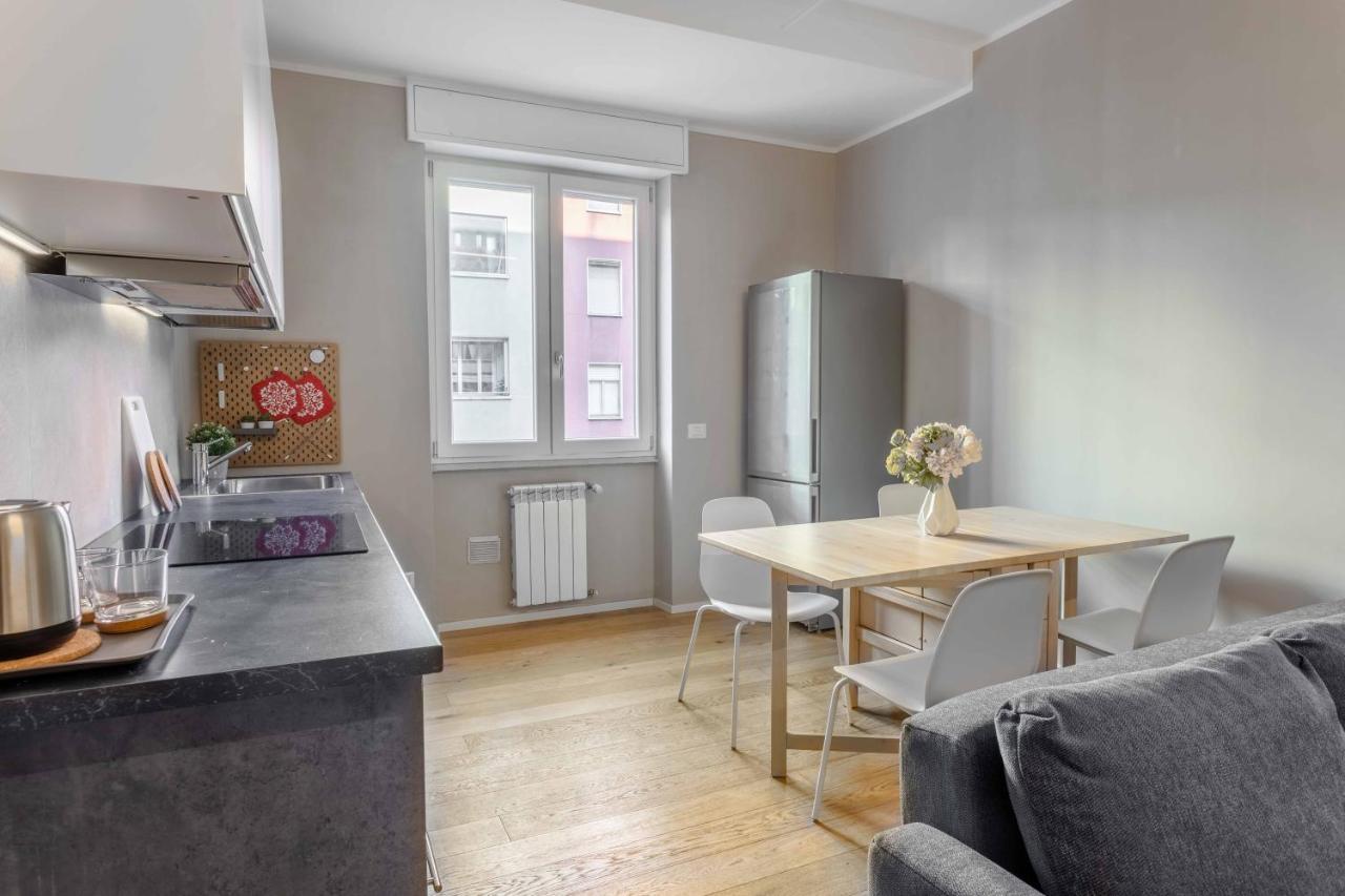 Apartamento Joivy Charming Flat With Desk Milán Exterior foto